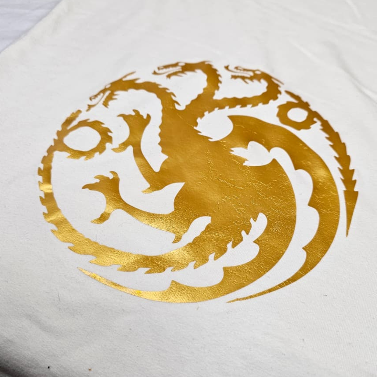 Playera oversized dragón
